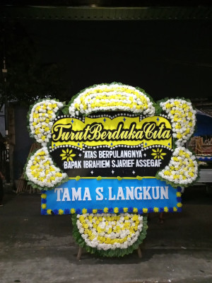 Papan Bunga Duka di Gido