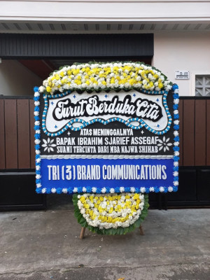 Papan Bunga Duka di Gido